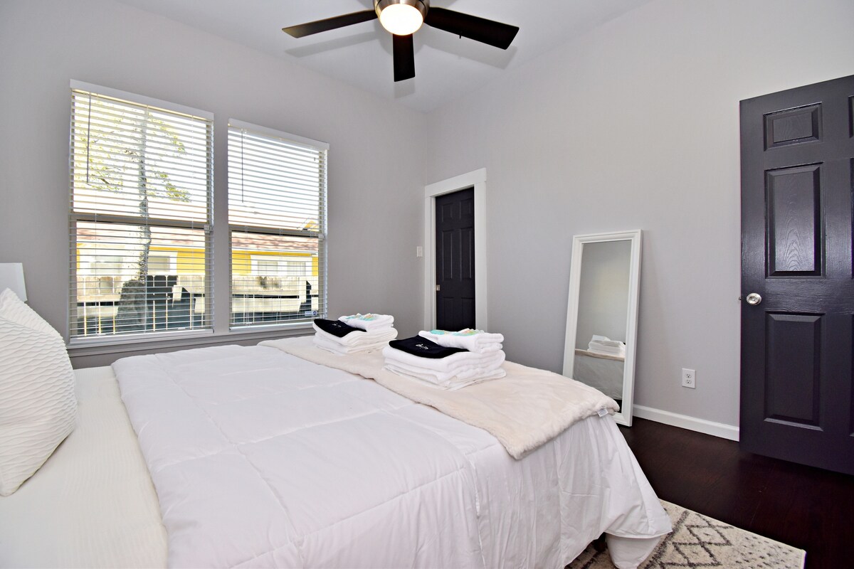 Backyard and outdoor living at San Antonio rental