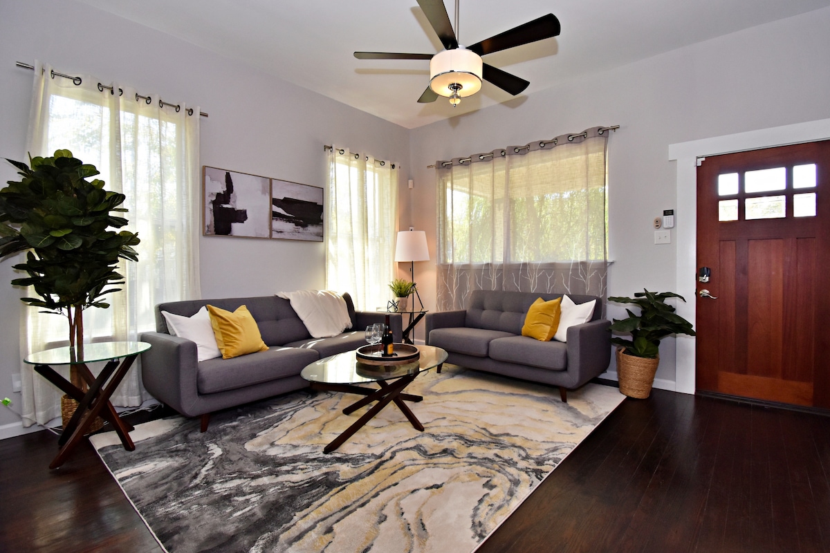 Gated parking at San Antonio monthly rental